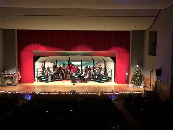 Clubs & Activities / Chorus